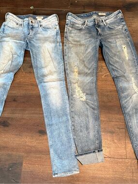 H&M Light Blue Skinny Jeans Pair — Washed & Distressed Denim